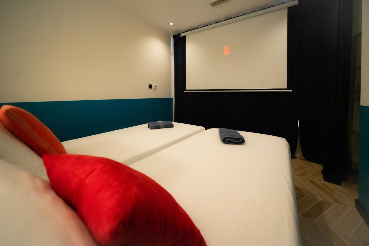 Roma Divine Home Cinema Et Jardin Nîmes Zewnętrze zdjęcie
