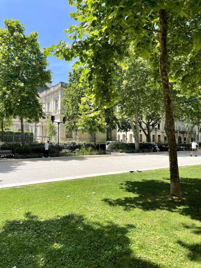 Roma Divine Home Cinema Et Jardin Nîmes Zewnętrze zdjęcie