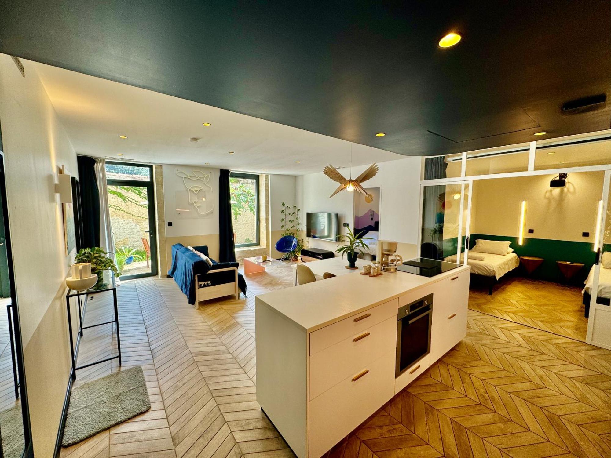 Roma Divine Home Cinema Et Jardin Nîmes Zewnętrze zdjęcie