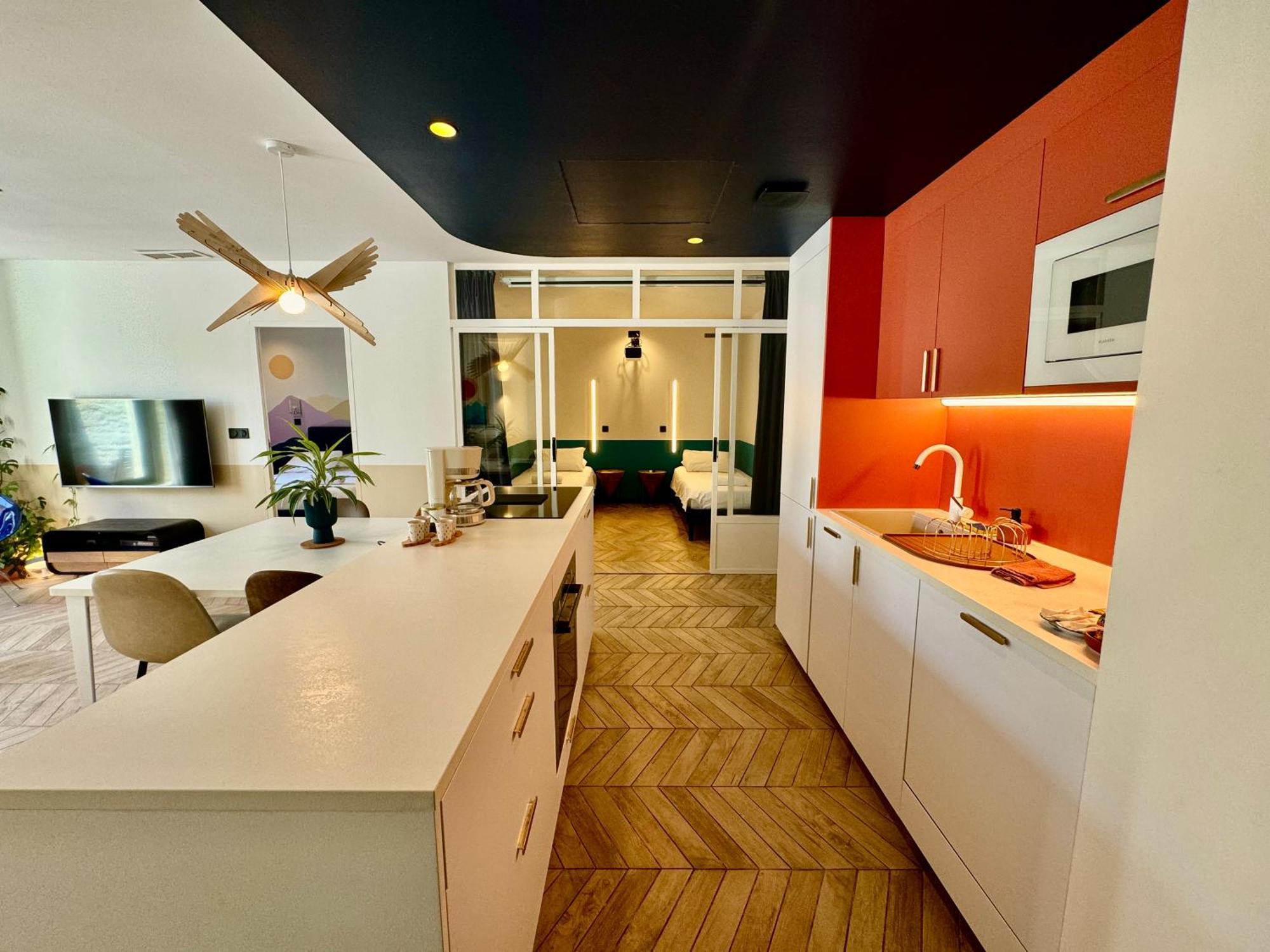Roma Divine Home Cinema Et Jardin Nîmes Zewnętrze zdjęcie