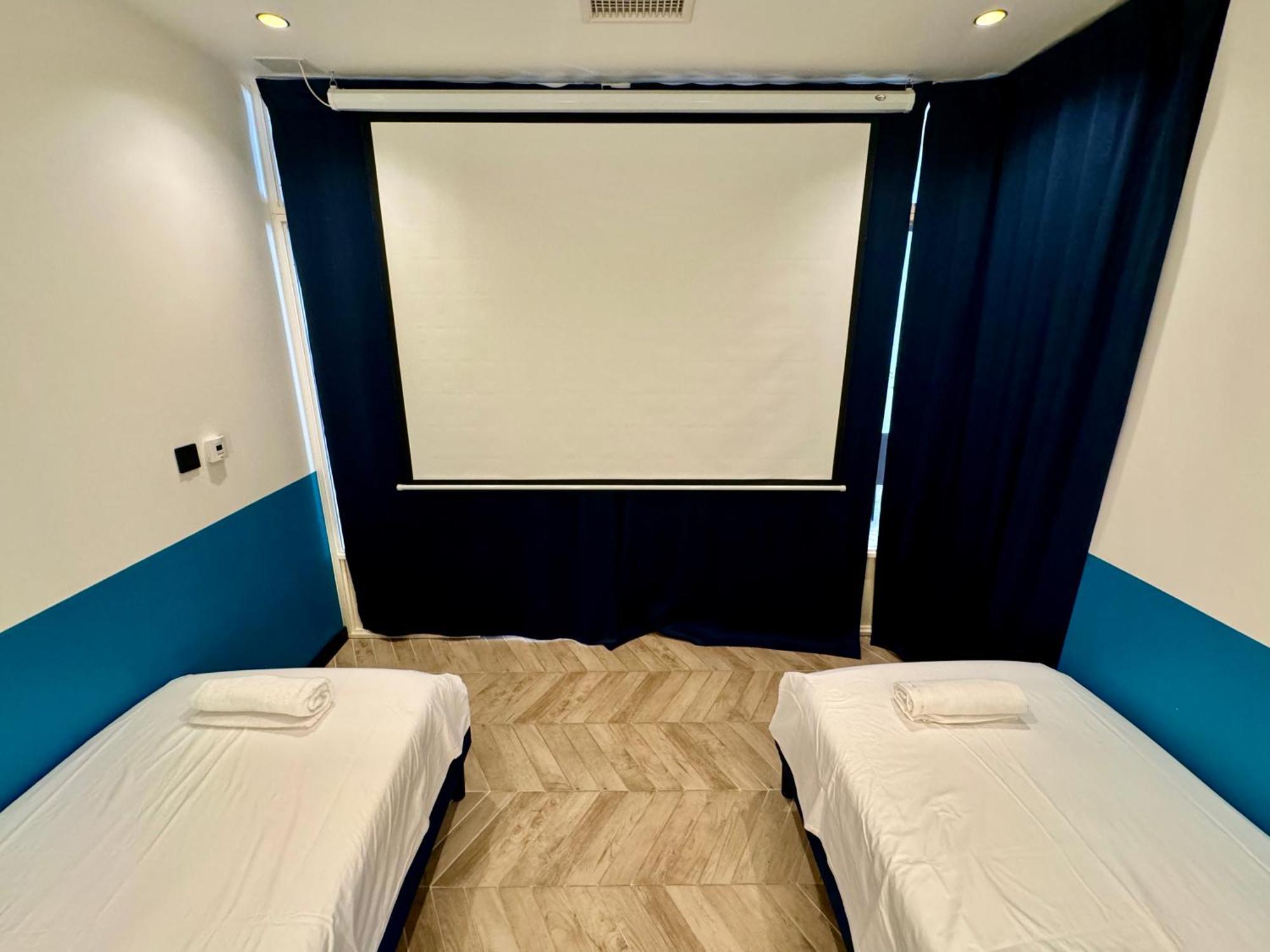Roma Divine Home Cinema Et Jardin Nîmes Zewnętrze zdjęcie