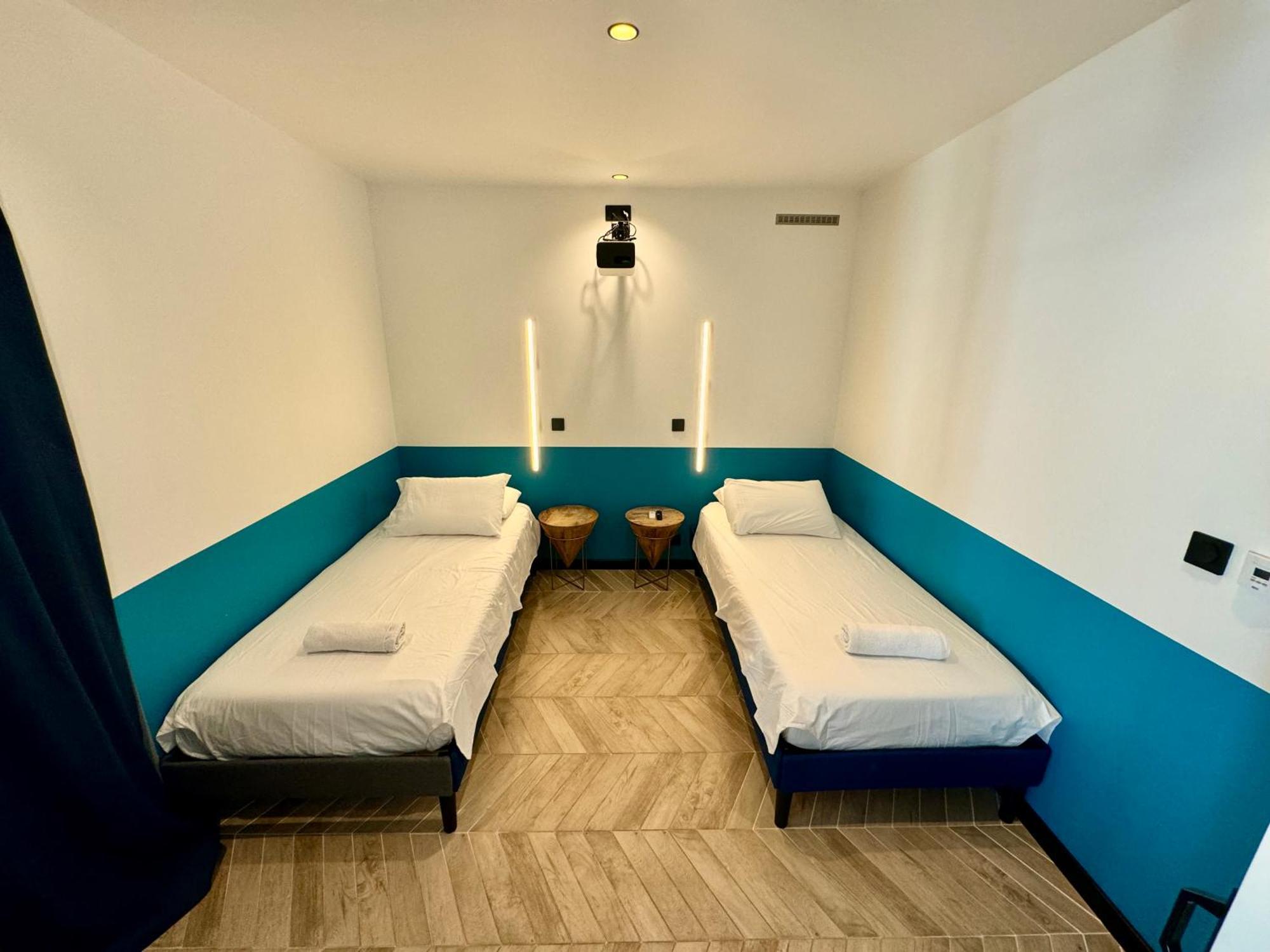 Roma Divine Home Cinema Et Jardin Nîmes Zewnętrze zdjęcie